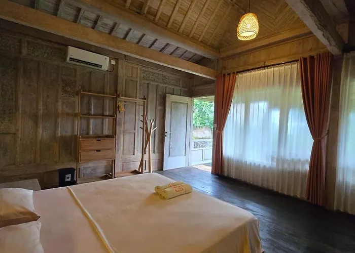 Agaliving Medewi Bed & Breakfast 4*